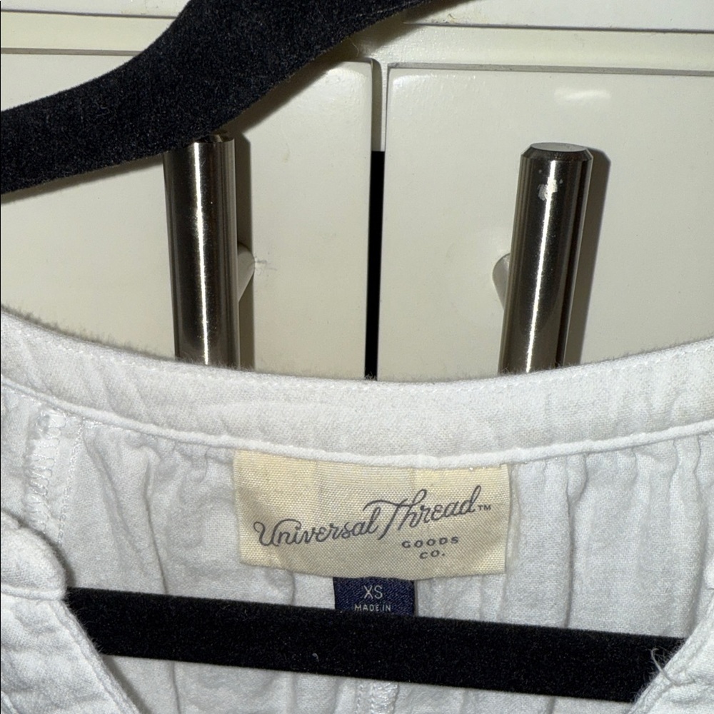 Universal Thread Cream Tunic Top - image 2